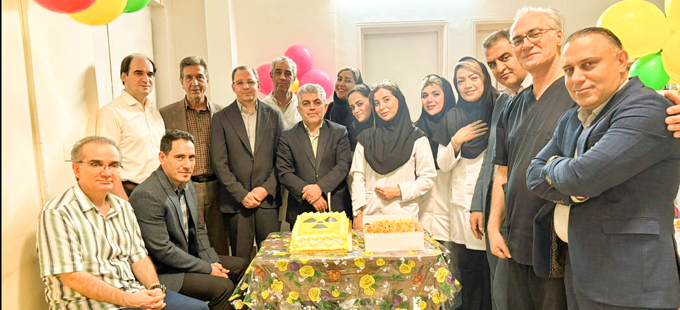 بهانه ای برای تقدیر و پاسداشت از خدمات شایسته و احساس مسئولیت و دلسوزی پرتونگاران و رادیولوژیست‌ها در تشخیص و تسکین آلام بیماران و حمایت از زندگی و سلامت انسان‌ها 